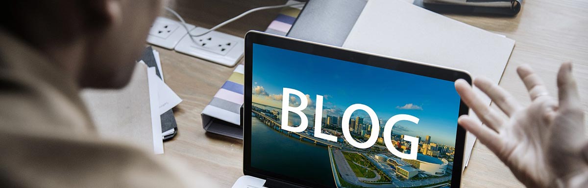 Why you should Tell and not Sell on Social Media